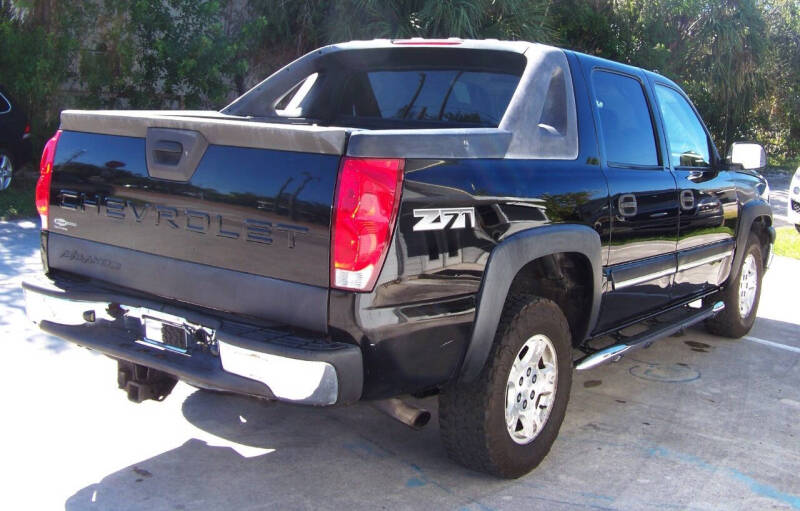 2004 Chevrolet Avalanche Base photo 4