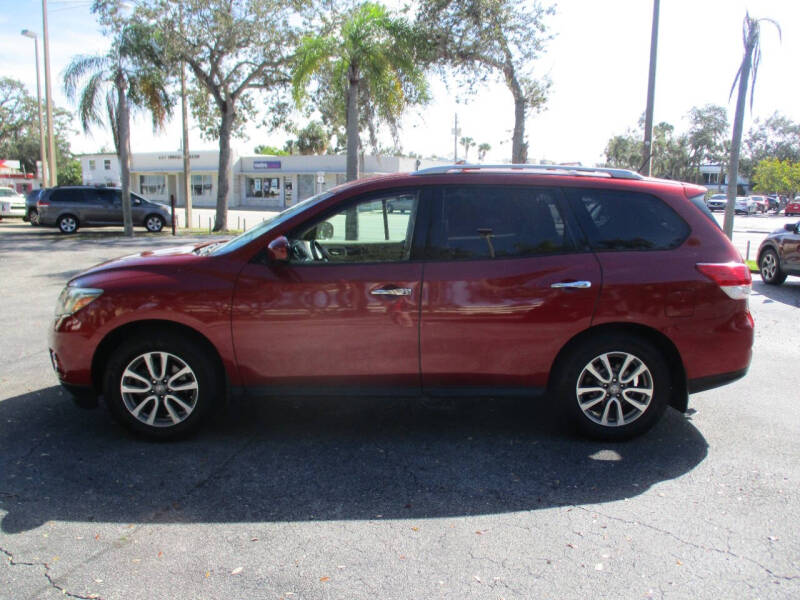 2016 Nissan Pathfinder SV