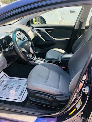 2013 HYUNDAI Elantra Sedan - $8,950
