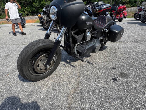 2017 Harley-Davidson FXDF103 -