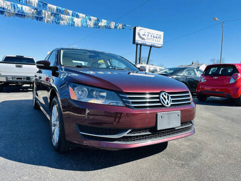2014 Volkswagen Passat for sale at J. Tyler Auto LLC in Evansville IN