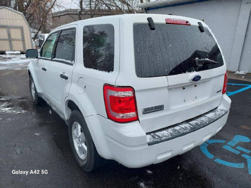 2009 Ford Escape XLS