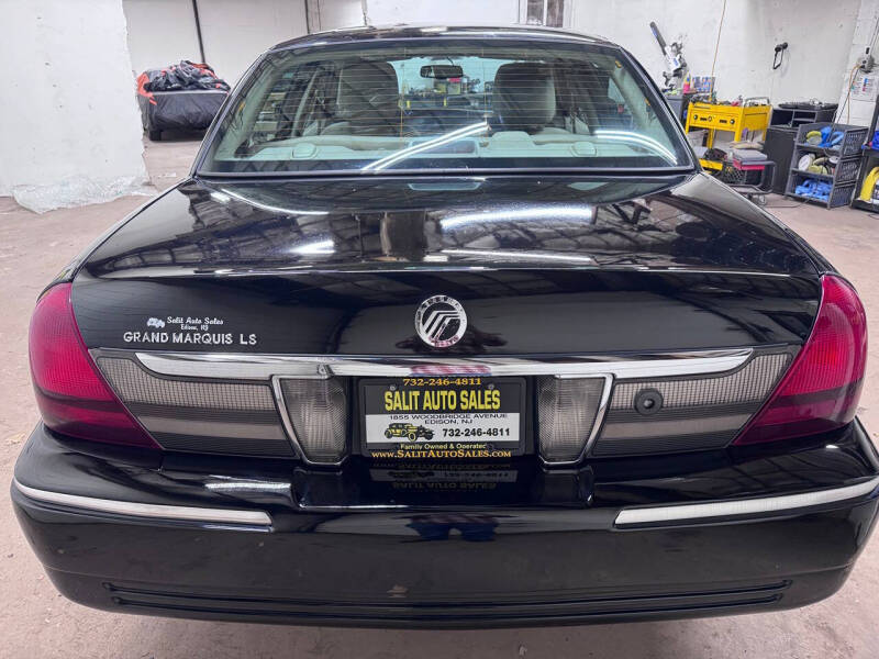 2011 Mercury Grand Marquis LS