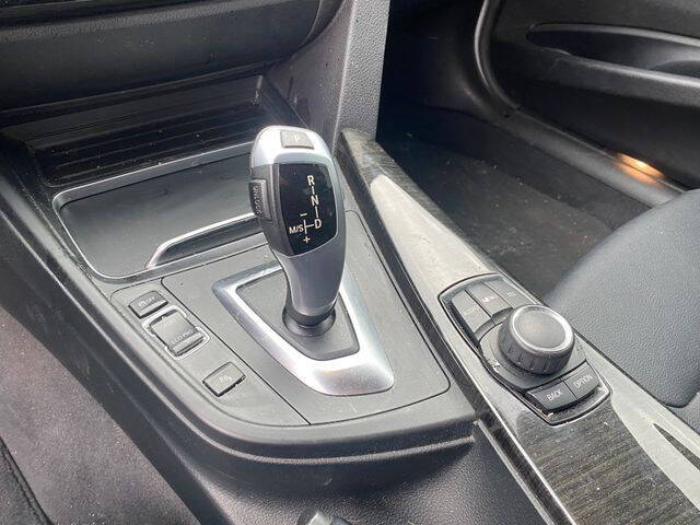 2017 BMW 3 Series 320i