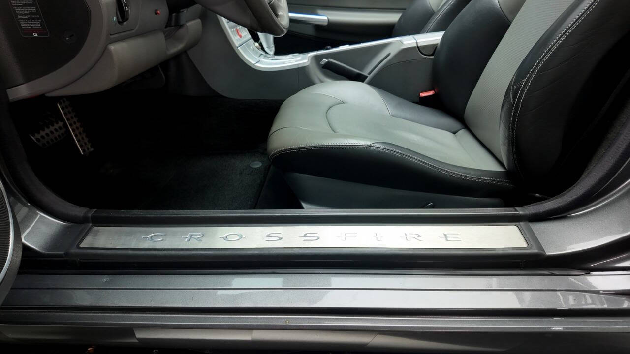 2005 Chrysler Crossfire 86