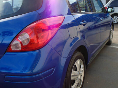 2011 Nissan Versa 1.8 S