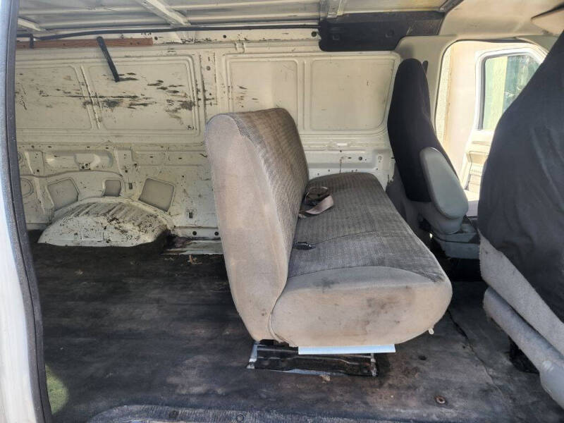 2011 Ford E-Series E-250