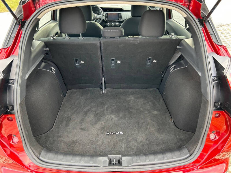 2023 Nissan Kicks SV