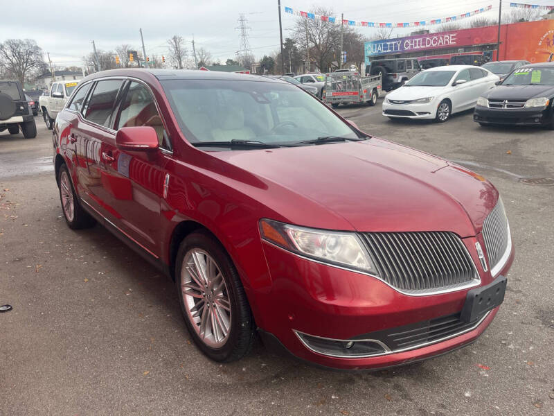 2014 Lincoln MKT EcoBoost photo 5