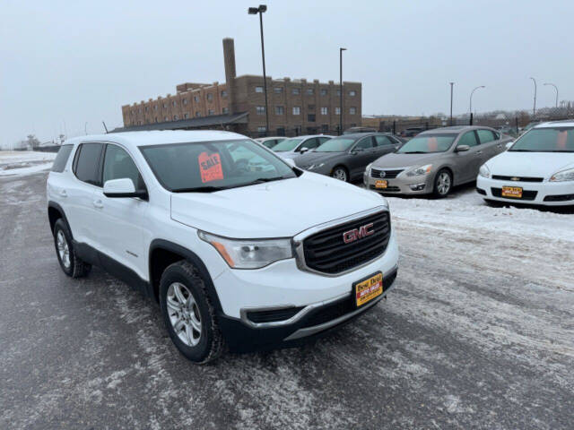 2017 GMC Acadia SLE-1