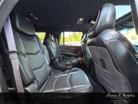 2017 Cadillac Escalade Platinum