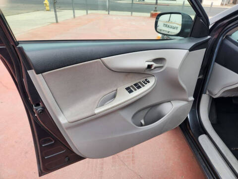 2013 Toyota Corolla LE