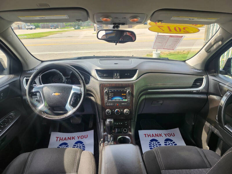 2017 Chevrolet Traverse LT