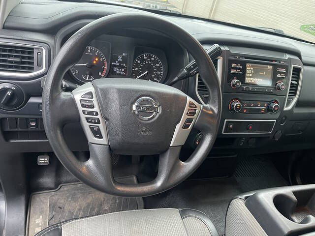 2017 Nissan Titan S