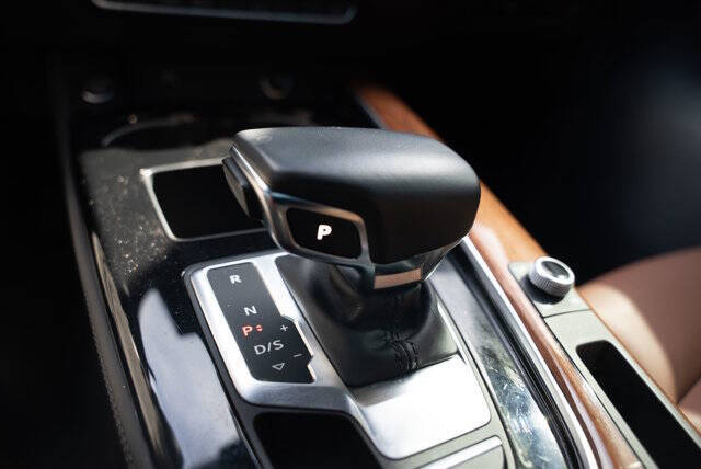 2022 Audi A4 quattro Premium Plus 40 TFSI