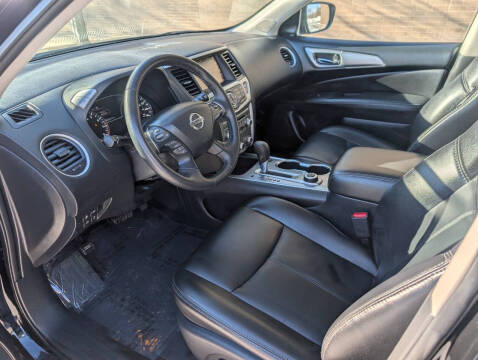 2019 Nissan Pathfinder SL