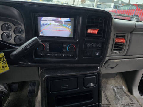 2003 GMC Yukon XL Denali