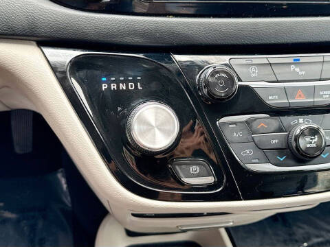 2018 Chrysler Pacifica Touring L Plus