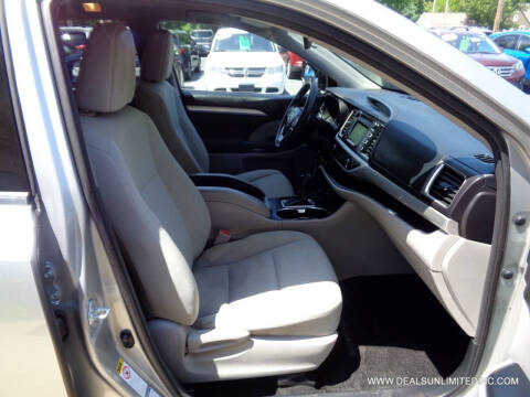 2017 Toyota Highlander LE