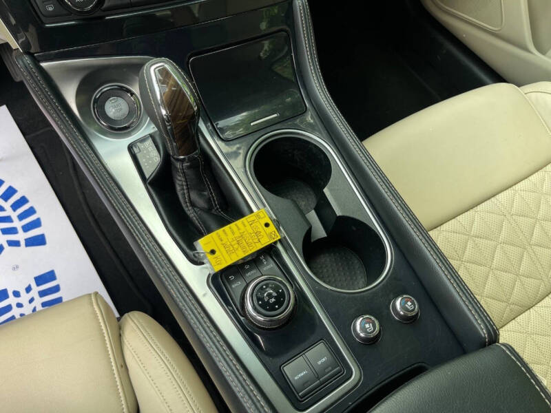 2017 Nissan Maxima Platinum