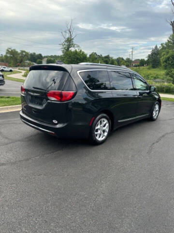 2018 Chrysler Pacifica Touring L Plus