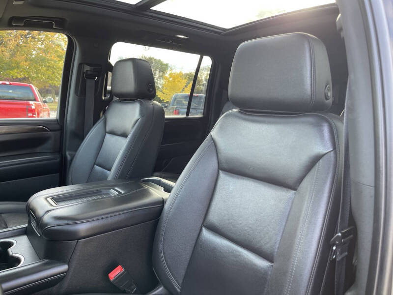 2022 Chevrolet Suburban LT