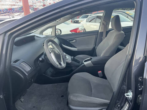 2015 Toyota Prius Two