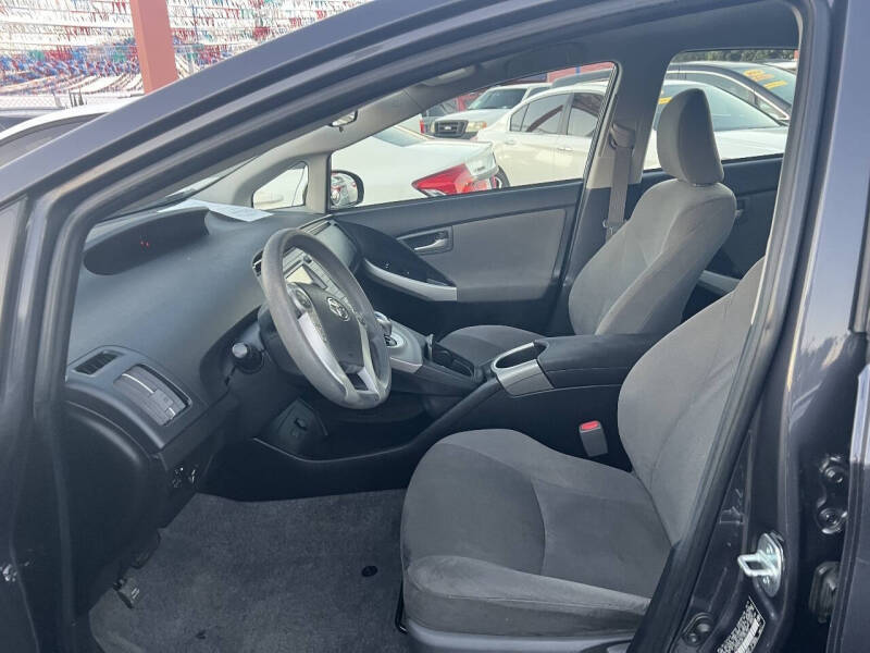 2015 Toyota Prius Two
