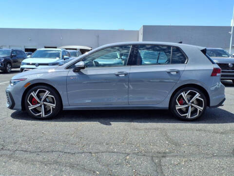 2025 Volkswagen Golf GTI SE