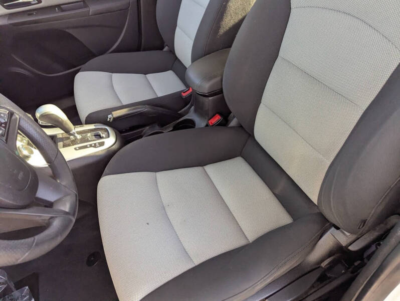 2016 Chevrolet Cruze Limited LS Auto