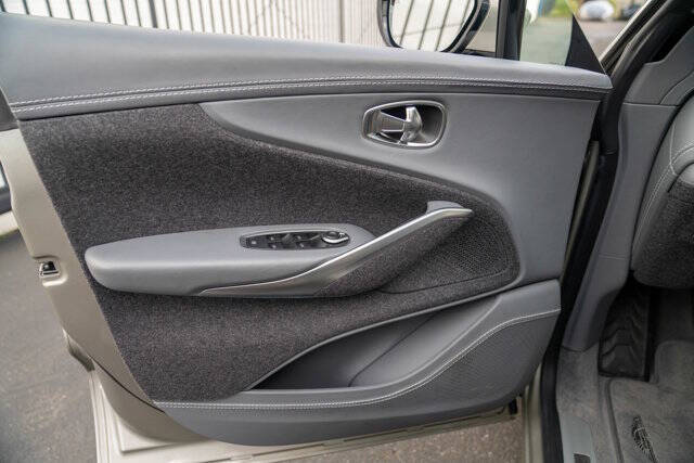 2021 Aston Martin DBX