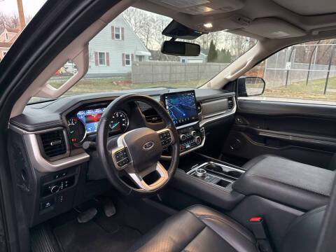 2024 Ford Expedition MAX XLT