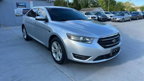 2015 Ford Taurus SEL