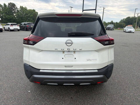 2023 Nissan Rogue SL