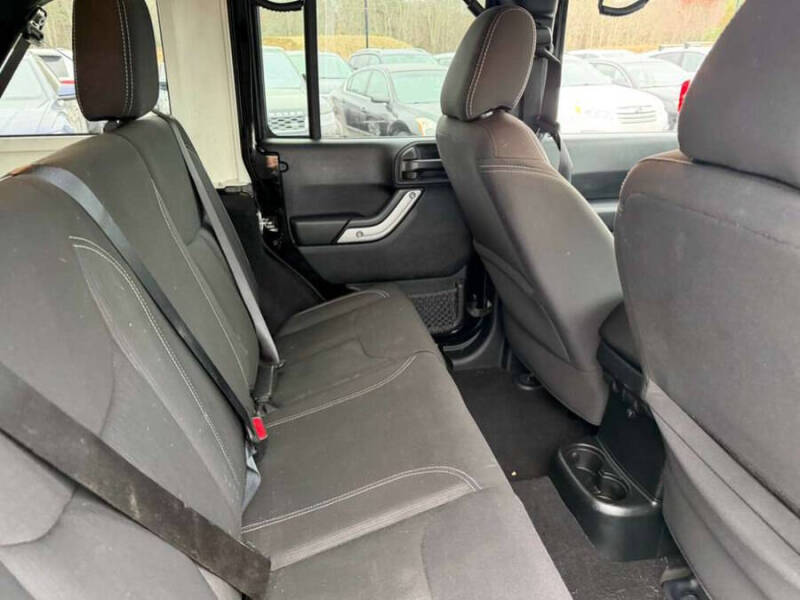 2017 Jeep Wrangler Unlimited Smoky Mountain