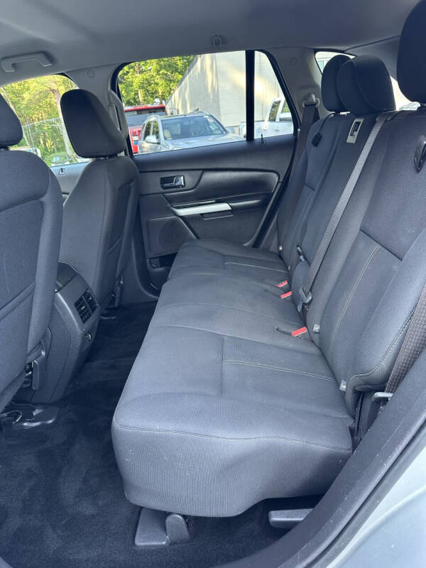 2011 Ford Edge SE