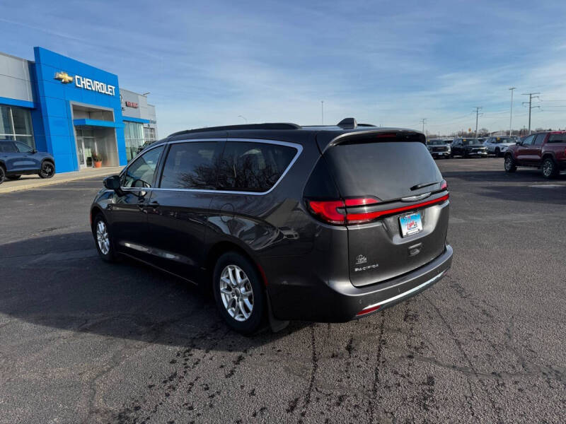 2022 Chrysler Pacifica Touring L