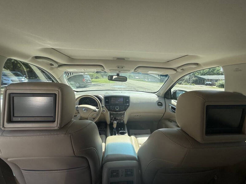 2015 Nissan Pathfinder Platinum