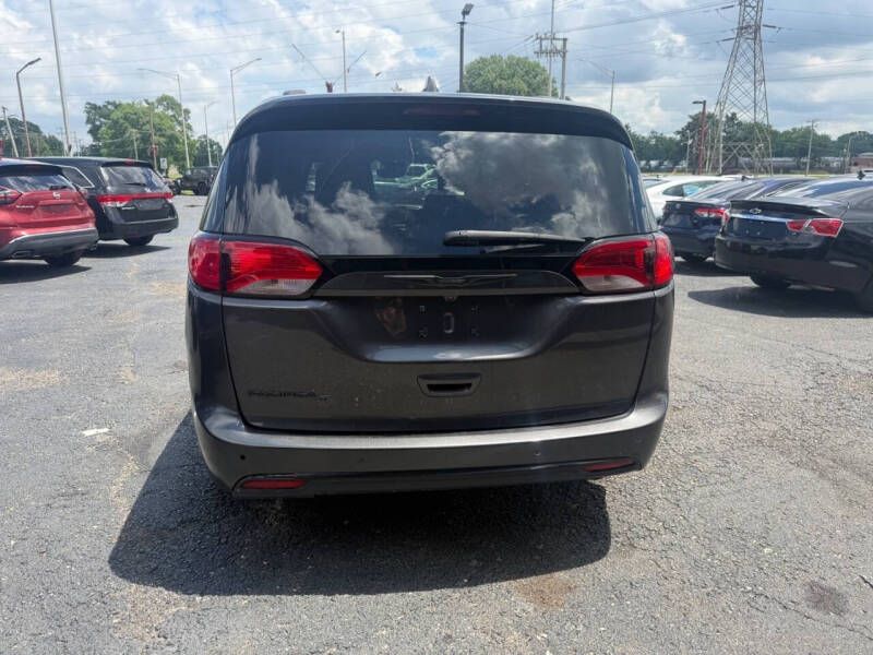 2019 Chrysler Pacifica Touring L