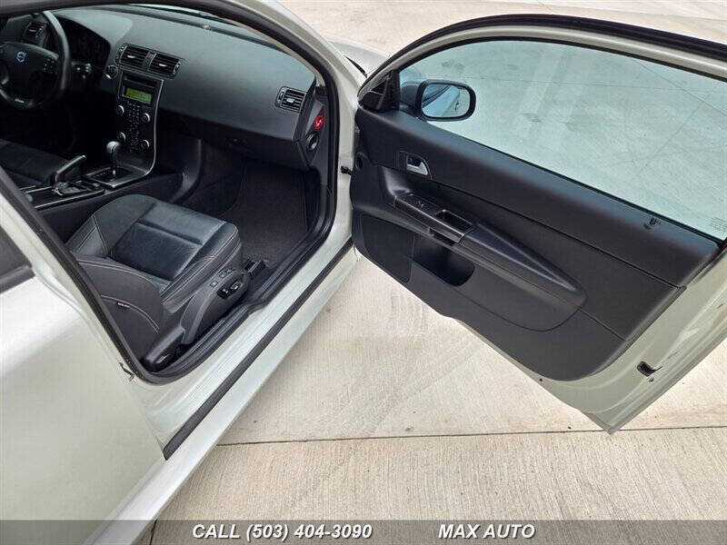 2011 Volvo C30 T5 R-Design