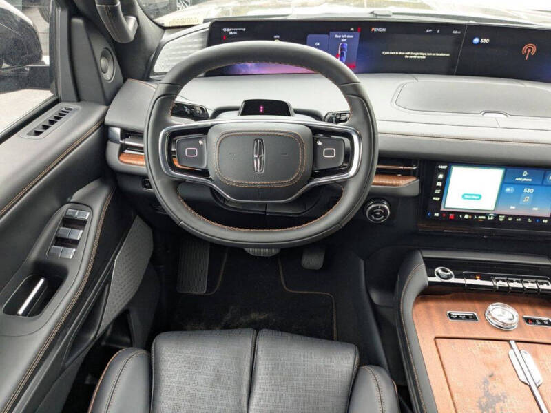 2025 Lincoln Navigator L Black Label