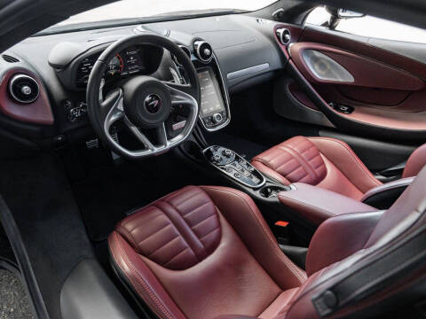 2025 McLaren GTS