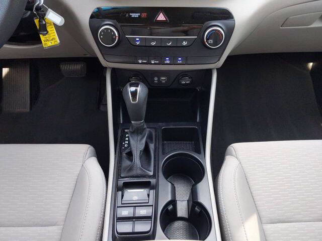 2020 Hyundai Tucson SE