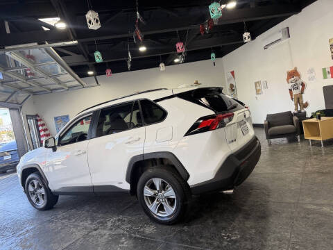 2023 Toyota RAV4 Hybrid XLE