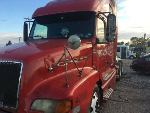 2002 Volvo VNL