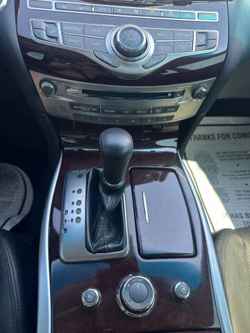 2015 Infiniti Q70 3.7
