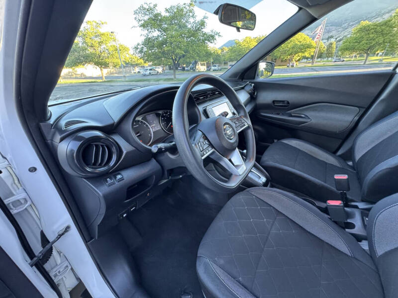 2018 Nissan Kicks S