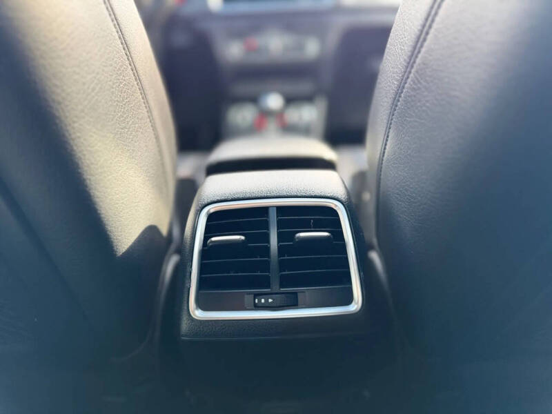 2015 Audi Q3 2.0T quattro Prestige