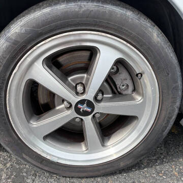2004 Ford Mustang Mach 1 Premium