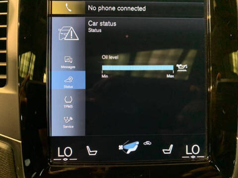 2022 Volvo XC90 T6 Momentum 7-Passenger